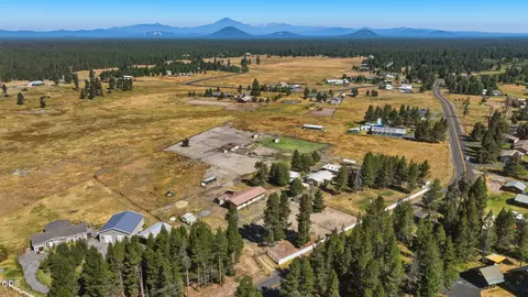 View/Area - 53315 Bridge Dr, La Pine, OR 97739 photo 27 of 32
