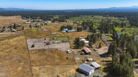 View/Area - 53315 Bridge Dr, La Pine, OR 97739 photo 24 of 32