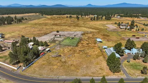 View/Area - 53315 Bridge Dr, La Pine, OR 97739 photo 9 of 32