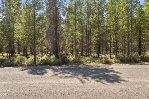 52667 Wayside Loop, La Pine, OR 97739 photo 4