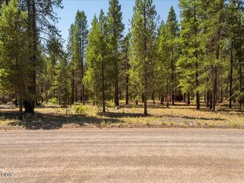 52677 Wayside Loop, La Pine, OR 97739 photo 6