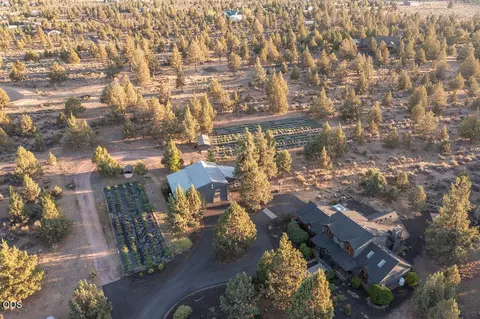 18025 Cascade Estates Dr, Bend, OR 97703