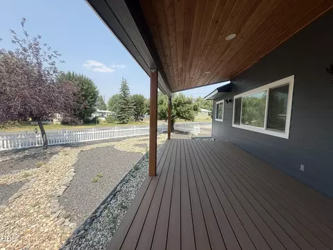 Exterior - 216 Avenue B, Seneca, OR 97873 photo 2 of 14