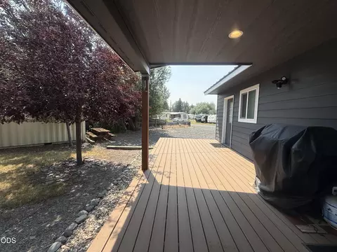Exterior - 216 Avenue B, Seneca, OR 97873 photo 5 of 14