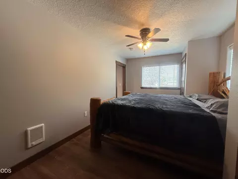 Bedroom - 216 Avenue B, Seneca, OR 97873 photo 2 of 4