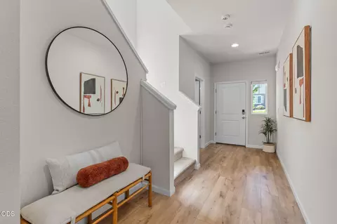 Entry Way - 20526 SE Cameron Ave, Bend, OR 97702 photo 3 of 4