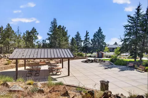 Exterior - 20526 SE Cameron Ave, Bend, OR 97702 photo 9 of 9