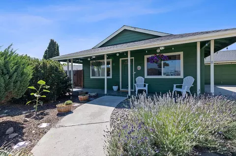 1527 NE Larry Ct, Prineville, OR 97754
