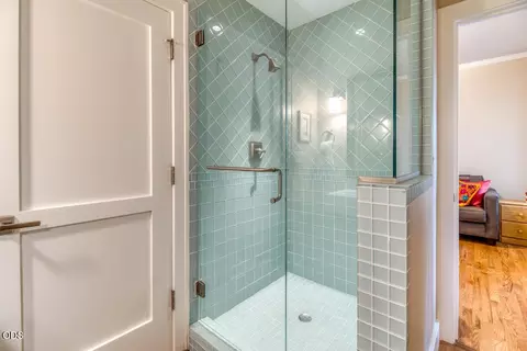Bath - 3511 NW Braid Dr, Bend, OR 97703 photo 3 of 4