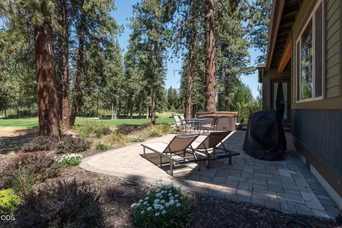 Exterior - 60484 Kangaroo Loop, Bend, OR 97702 photo 6 of 7