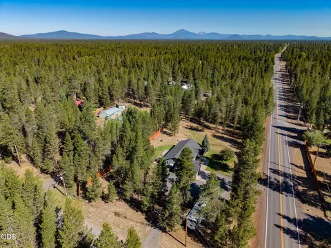 View/Area - 52221 Pine Forest Dr, La Pine, OR 97739 photo 5 of 13