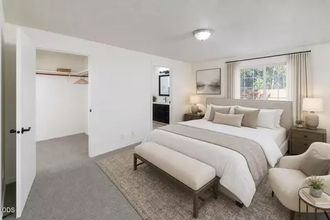 Bedroom - 52221 Pine Forest Dr, La Pine, OR 97739 photo 2 of 3