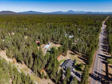 View/Area - 52221 Pine Forest Dr, La Pine, OR 97739 photo 4 of 13
