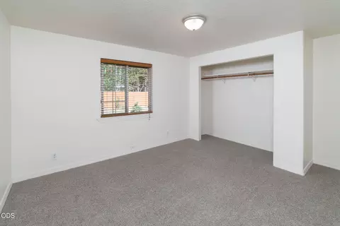 Bedroom - 52221 Pine Forest Dr, La Pine, OR 97739 photo 2 of 3