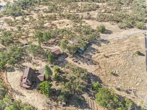 View/Area - 4000 E Antelope Rd, Eagle Point, OR 97524 photo 1 of 3