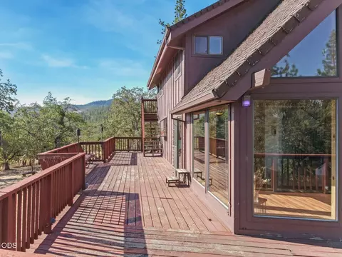 Other - 4000 E Antelope Rd, Eagle Point, OR 97524 photo 5 of 27