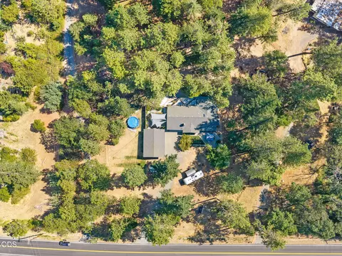 View/Area - 2282 Stringer Gap Rd, Grants Pass, OR 97527 photo 3 of 6