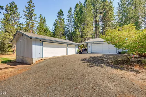 Exterior - 2282 Stringer Gap Rd, Grants Pass, OR 97527 photo 26 of 26