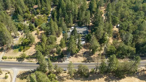 View/Area - 2282 Stringer Gap Rd, Grants Pass, OR 97527 photo 5 of 6