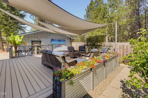 Exterior - 2282 Stringer Gap Rd, Grants Pass, OR 97527 photo 13 of 26