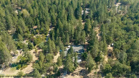 View/Area - 2282 Stringer Gap Rd, Grants Pass, OR 97527 photo 2 of 6