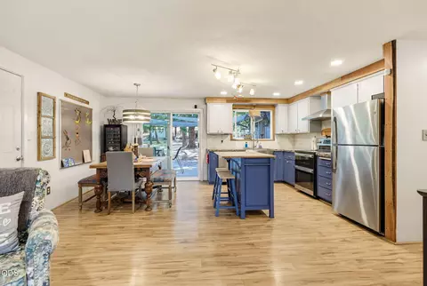 Kitchen - 2282 Stringer Gap Rd, Grants Pass, OR 97527 photo 1 of 4
