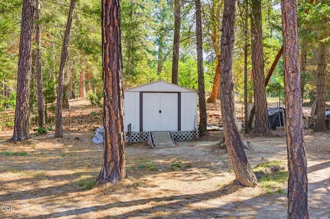 Exterior - 2282 Stringer Gap Rd, Grants Pass, OR 97527 photo 23 of 26