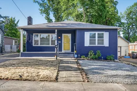 1100 Reddy Ave, Medford, OR 97504