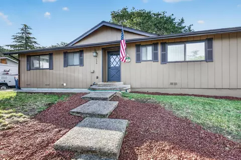 Exterior - 206 Alder St, Phoenix, OR 97535 photo 2 of 15