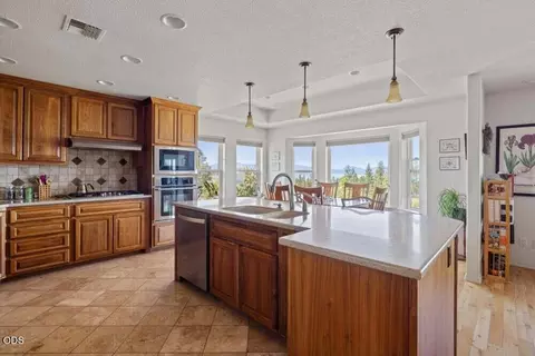 Kitchen - 2961 Mark Ct, Chiloquin, OR 97624 photo 3 of 5