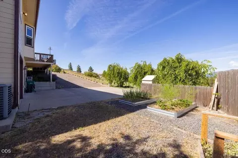Exterior - 2961 Mark Ct, Chiloquin, OR 97624 photo 13 of 20