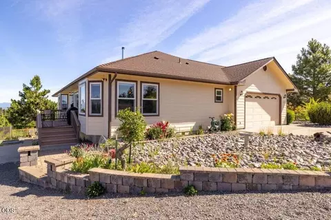 Exterior - 2961 Mark Ct, Chiloquin, OR 97624 photo 14 of 20