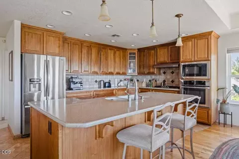 Kitchen - 2961 Mark Ct, Chiloquin, OR 97624 photo 1 of 5