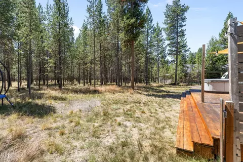 Exterior - 17407 Killdeer Dr, Bend, OR 97707 photo 5 of 5