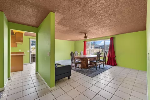Dining - 567 SE Centennial St, Bend, OR 97702 photo 5 of 5