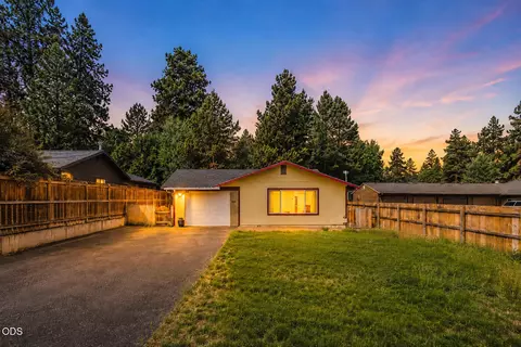 Exterior - 567 SE Centennial St, Bend, OR 97702 photo 1 of 5