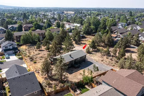 View/Area - 62855 Daniel Rd NE, Bend, OR 97701 photo 6 of 7