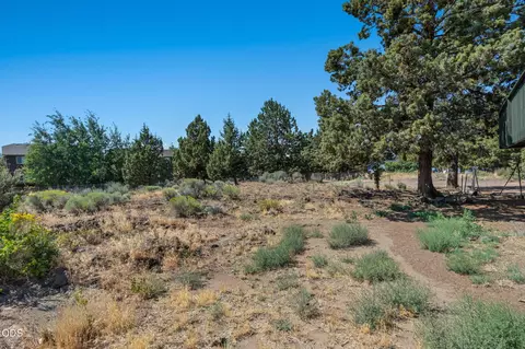 Exterior - 62855 Daniel Rd NE, Bend, OR 97701 photo 7 of 11
