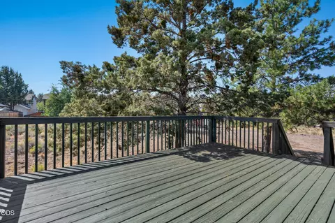 Exterior - 62855 Daniel Rd NE, Bend, OR 97701 photo 2 of 11