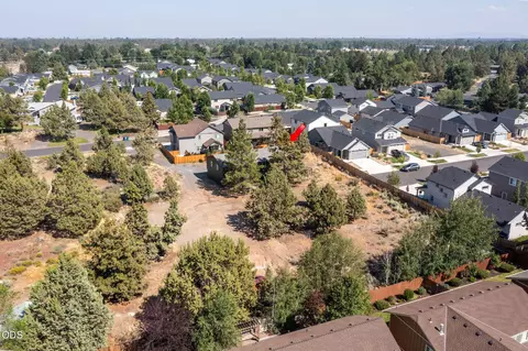View/Area - 62855 Daniel Rd NE, Bend, OR 97701 photo 5 of 7
