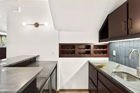 Kitchen - 20398 Big Bear Ct, Bend, OR 97702 photo 7 of 7