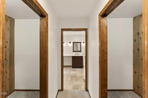 Entry Way - 20398 Big Bear Ct, Bend, OR 97702 photo 7 of 7