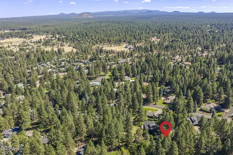 View/Area - 20398 Big Bear Ct, Bend, OR 97702 photo 5 of 13