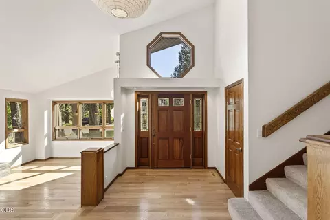 Entry Way - 20398 Big Bear Ct, Bend, OR 97702 photo 2 of 7