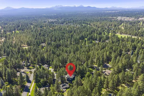 View/Area - 20398 Big Bear Ct, Bend, OR 97702 photo 7 of 13