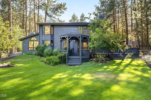 Exterior - 20398 Big Bear Ct, Bend, OR 97702 photo 15 of 21
