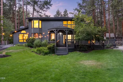 Exterior - 20398 Big Bear Ct, Bend, OR 97702 photo 7 of 21