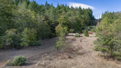 6715 Westside Rd, Cave Junction, OR 97523 photo 2