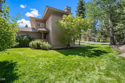Exterior - 61875 Broken Top Dr #27, Bend, OR 97702 photo 5 of 8