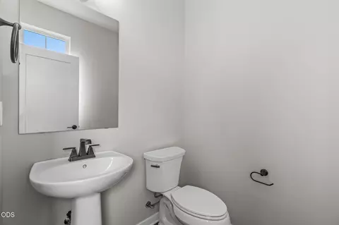 Bath - 61624 SE Depot Loop, Bend, OR 97702 photo 1 of 3